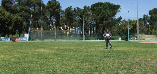 Softball (Nuoro): concimazione area dopo trattamento infestanti a foglia larga e operazione di verticuting